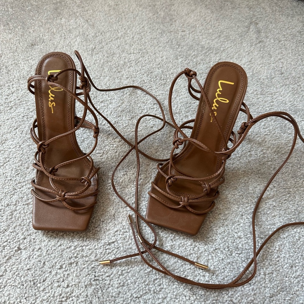 Lulus brown heels